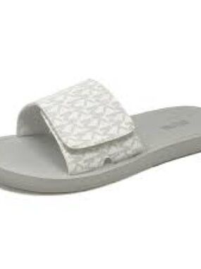 michael kors mk signature logo print wade slide in white/grey